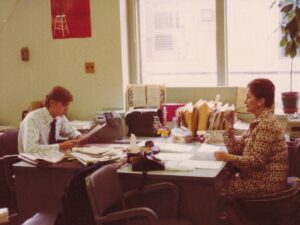 Zofia Korbońska i Tadeusz Lipień w sekcji polskiej Głosu Ameryki w Waszyngtonie, 1974 r.-image